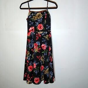 Soprano floral dress. Size XS